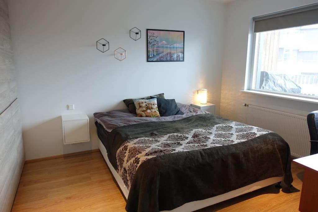Beautiful Flat In Downtown Reykjavik With A Veiw Apartment ภายนอก รูปภาพ